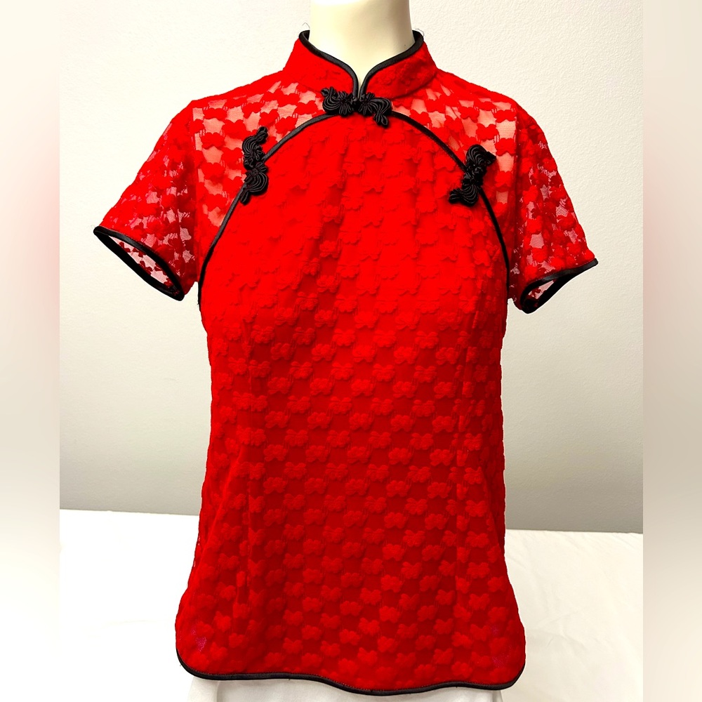 EUC Size M vintage, custom made Asian/oriental cherry red top